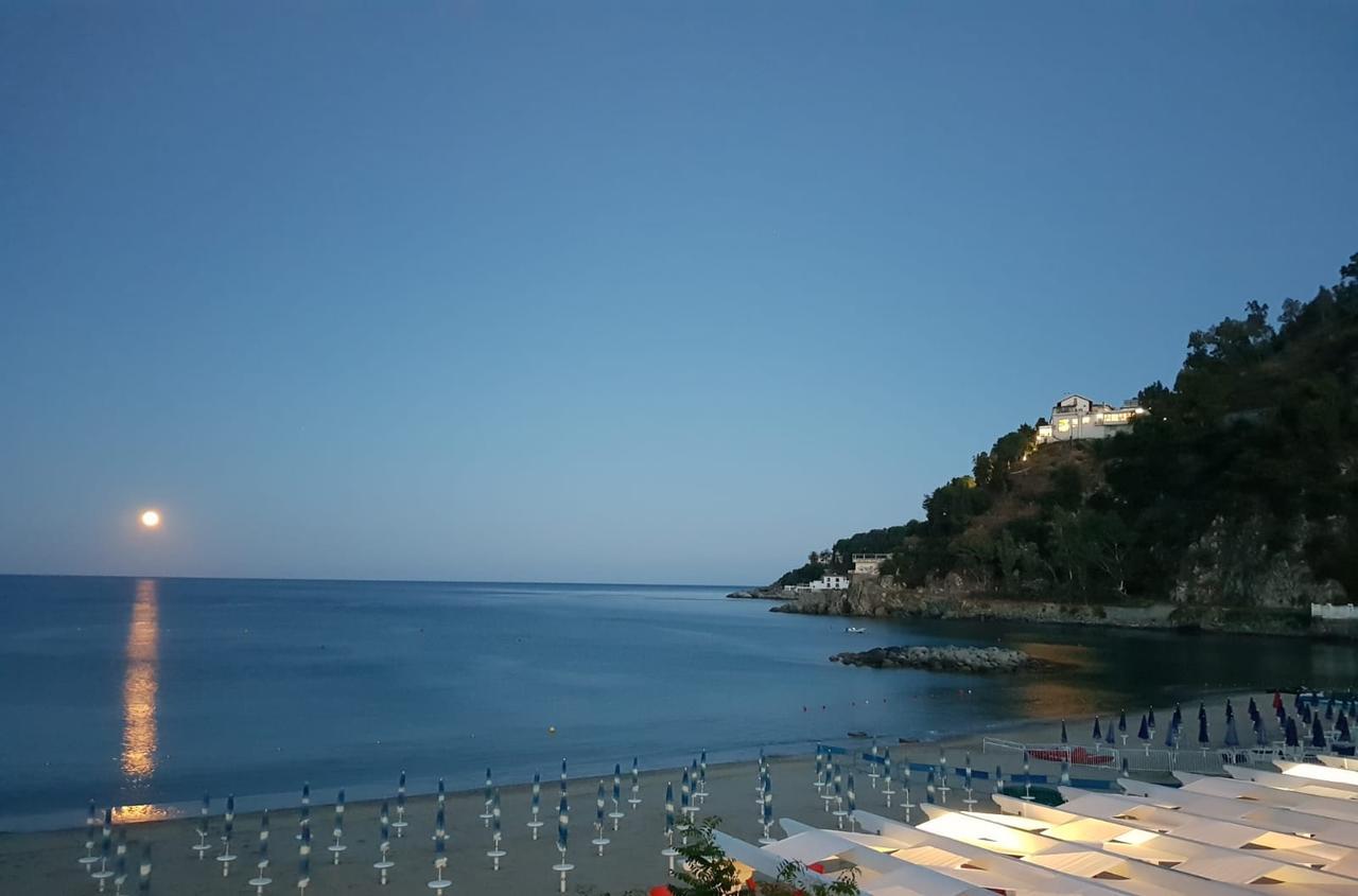 Hotel Il Gabbiano Stalettì Esterno foto